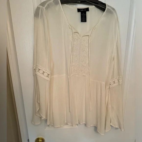 Tunic Style Top - Picture 3 of 6